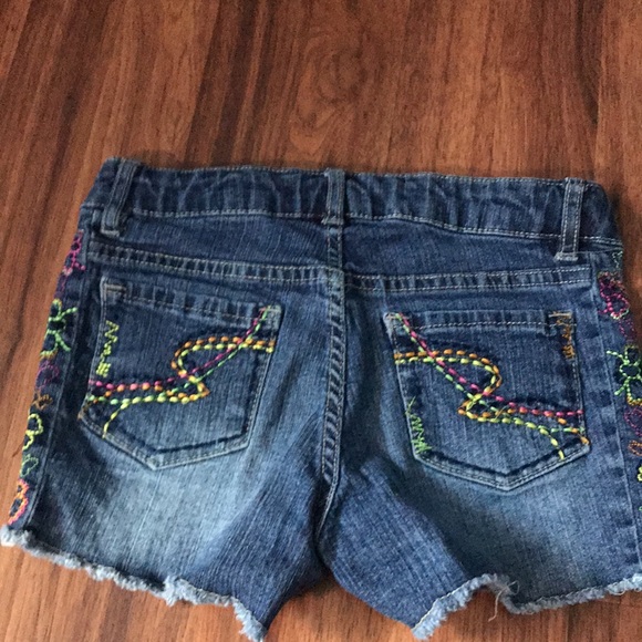 Girls Jean Shorts - Picture 2 of 7